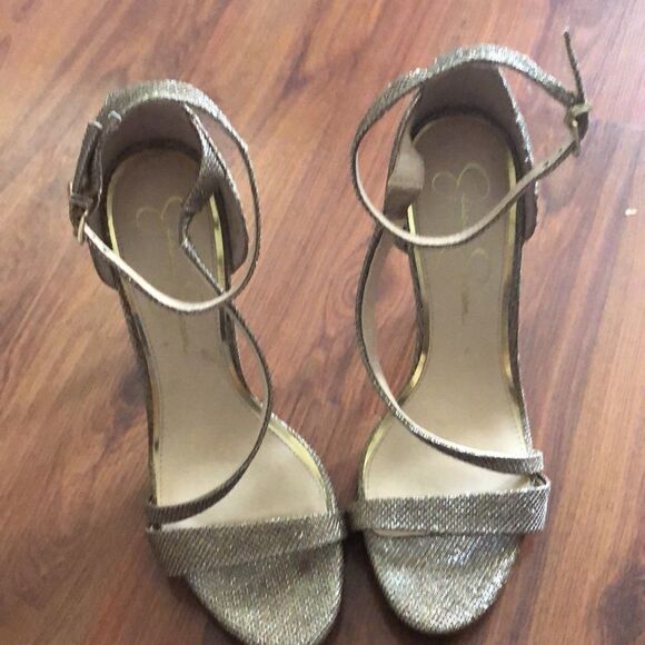 Jessica Simpson gold shimmer strap he platform heels. Size 9. - Picture 4 of 11
